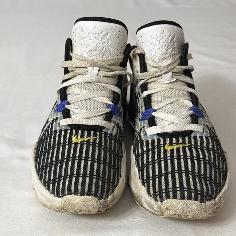 Nike LeBron Witness 6 'White Persian Violet' Men's Basketball CZ4052-100‎ Size 7